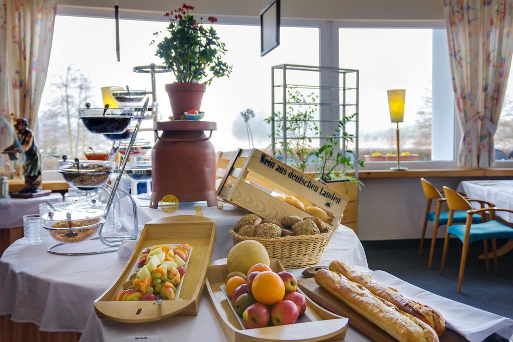 Seehotel Luisenhof Falkenhagen  Ngoại thất bức ảnh