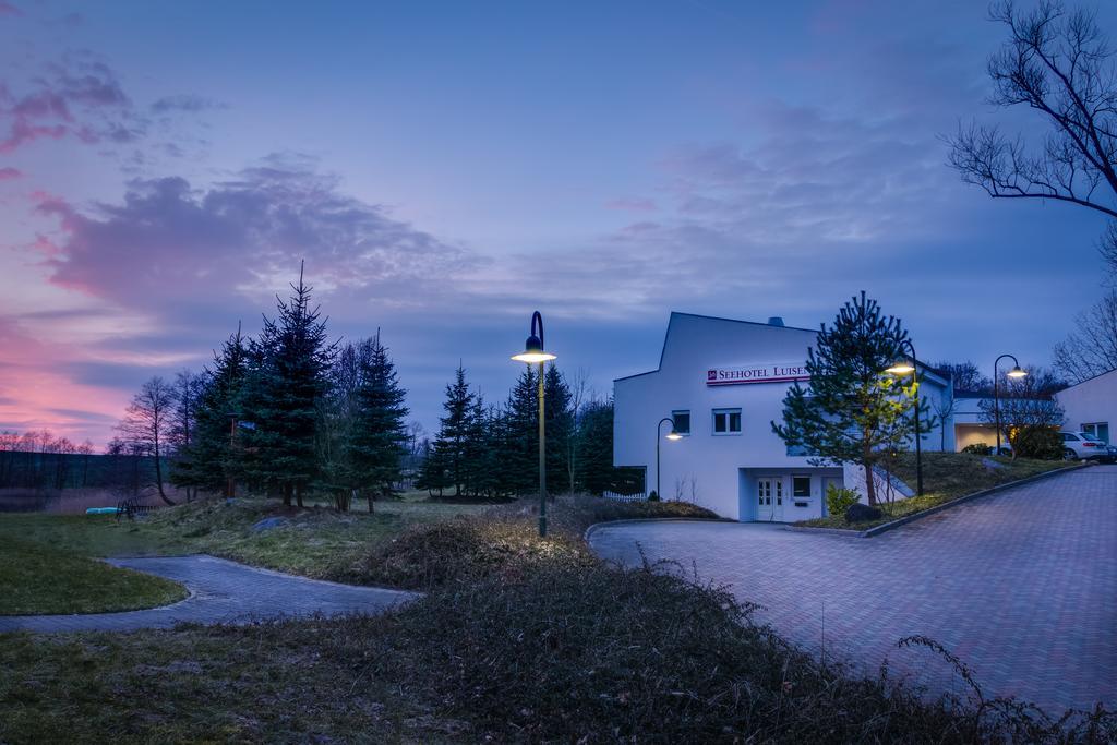 Seehotel Luisenhof Falkenhagen  Ngoại thất bức ảnh