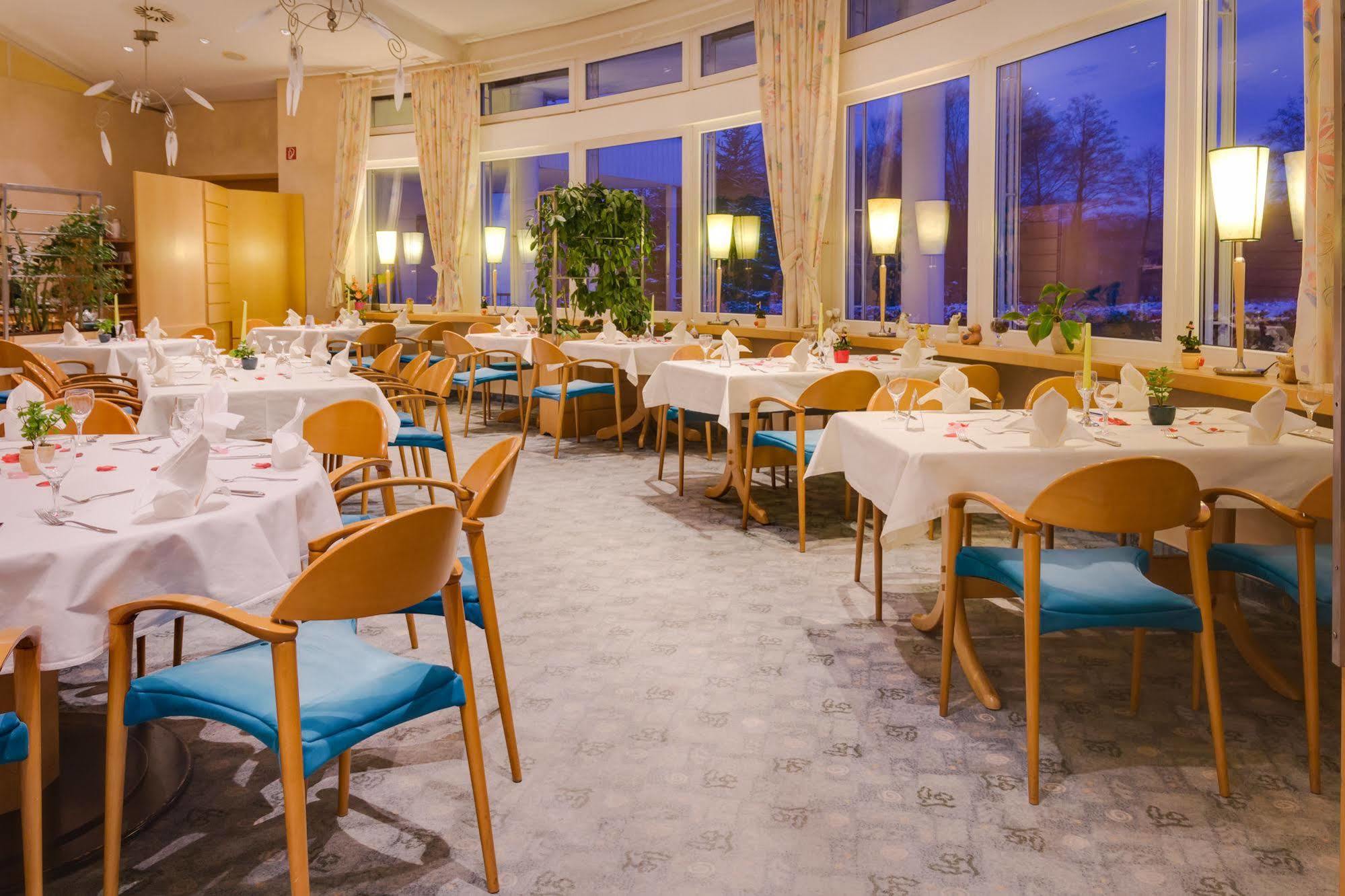 Seehotel Luisenhof Falkenhagen  Ngoại thất bức ảnh