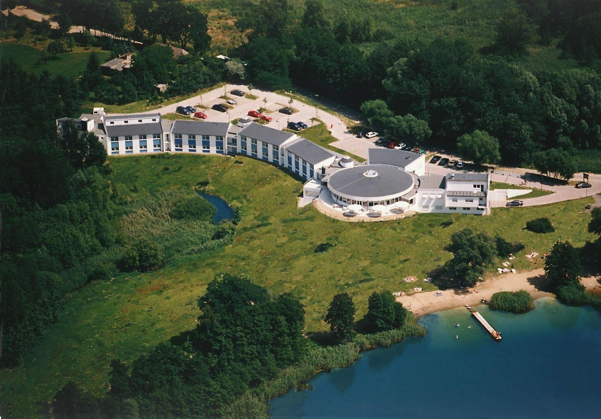 Seehotel Luisenhof Falkenhagen  Ngoại thất bức ảnh