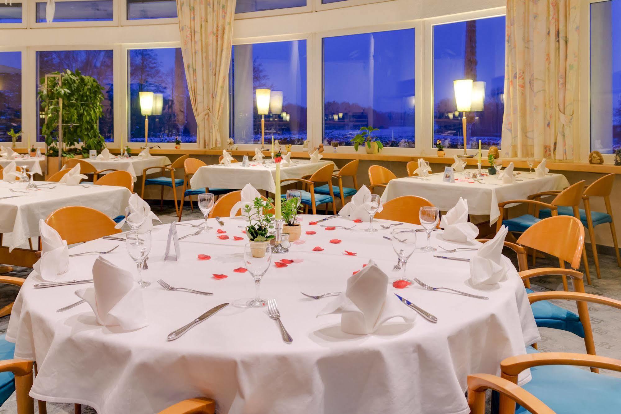 Seehotel Luisenhof Falkenhagen  Ngoại thất bức ảnh