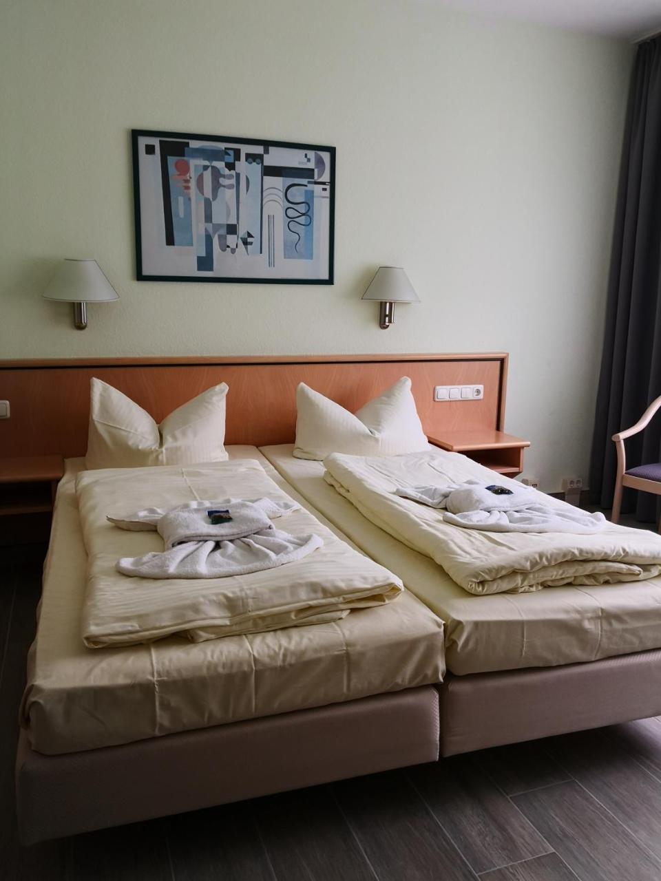 Seehotel Luisenhof Falkenhagen  Ngoại thất bức ảnh